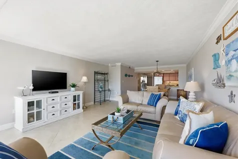 1200 E Peppertree Lane Sarasota FL 34242