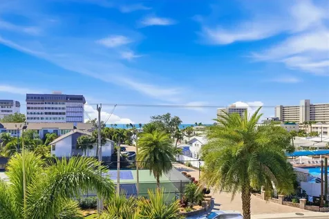 1200 E Peppertree Lane Sarasota FL 34242