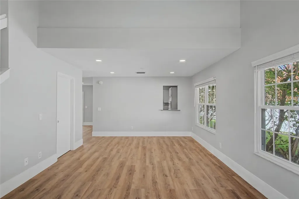 11462 Commercial Street Orlando FL 32836