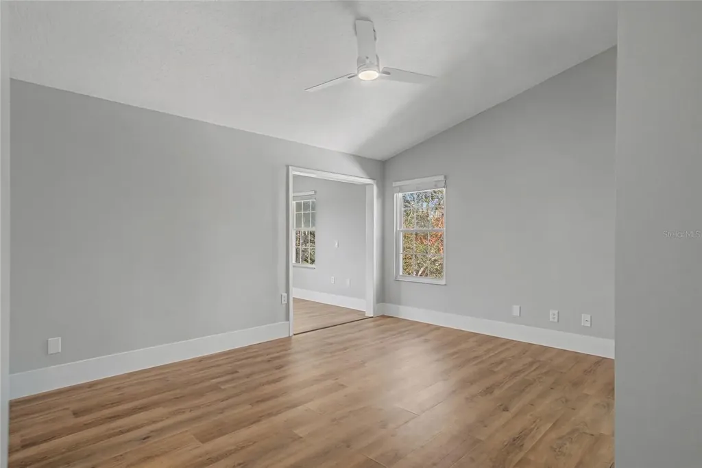 11462 Commercial Street Orlando FL 32836