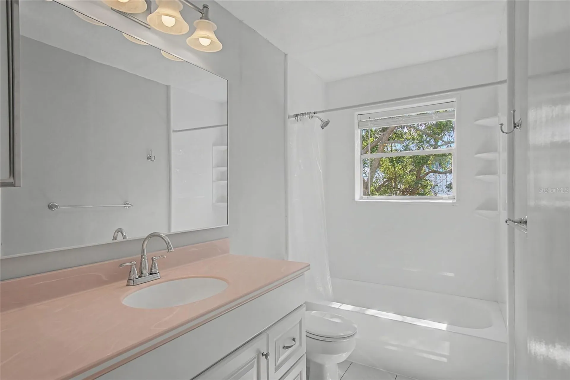 11462 Commercial Street Orlando FL 32836