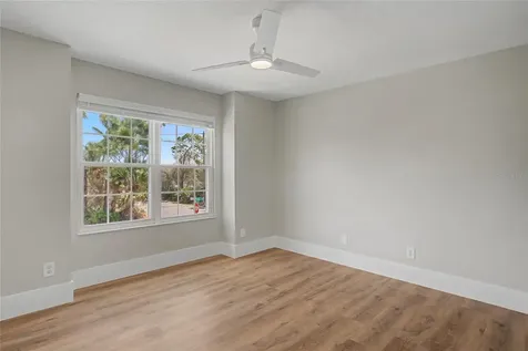 11462 Commercial Street Orlando FL 32836