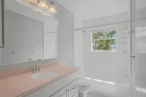 11462 Commercial Street Orlando FL 32836