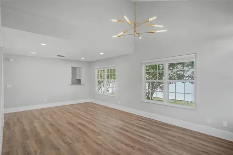 11462 Commercial Street Orlando FL 32836