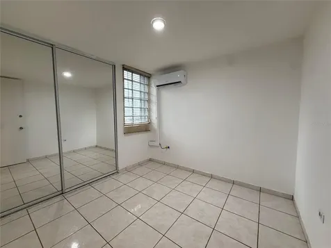 5870 Ave. José M. Tartak Carolina PR 00979