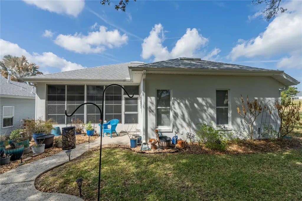 6210 Sailboat Avenue Tavares FL 32778