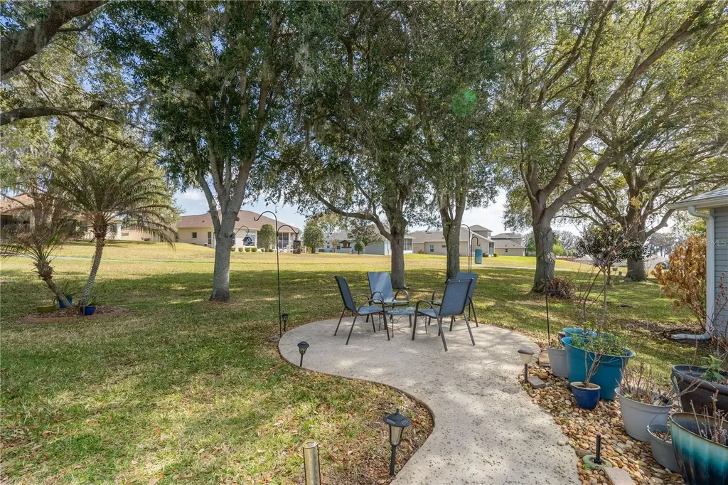 6210 Sailboat Avenue Tavares FL 32778