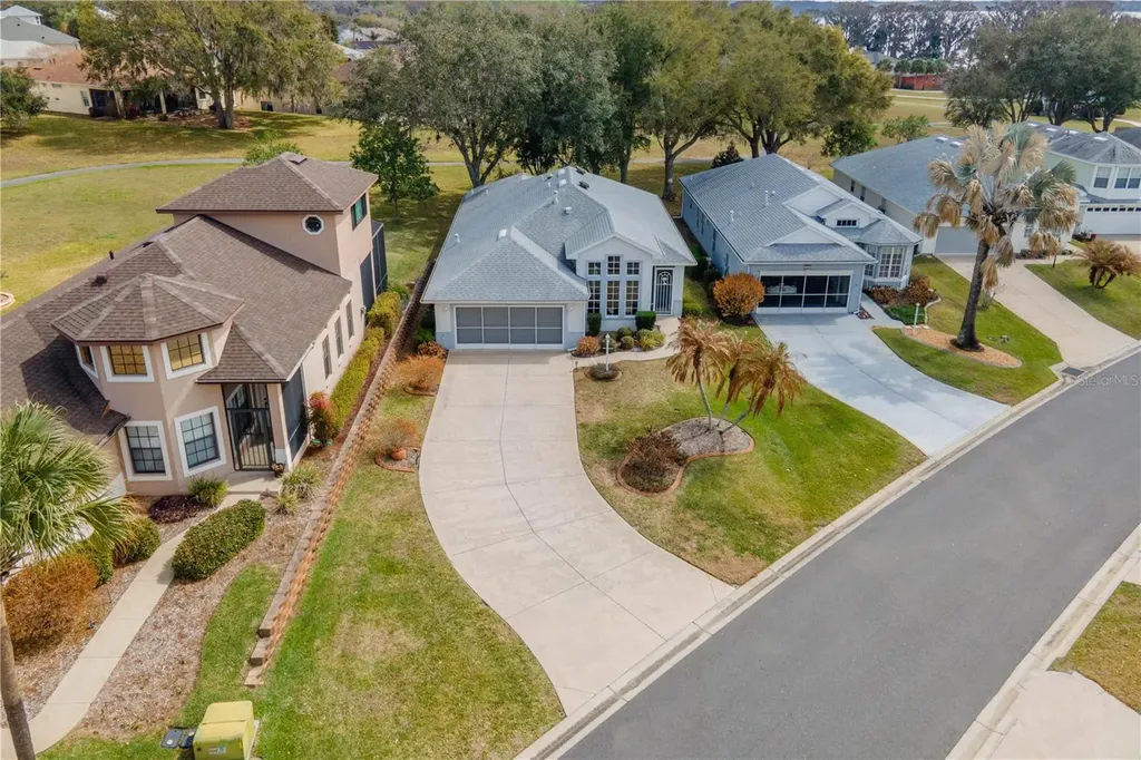 6210 Sailboat Avenue Tavares FL 32778