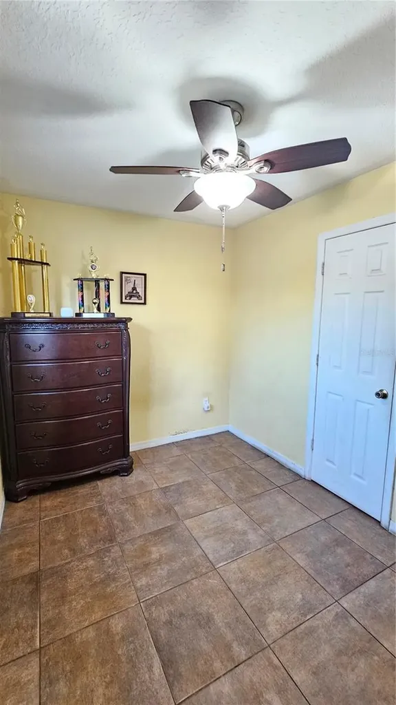 2301 E Colby Lane Tampa FL 33612