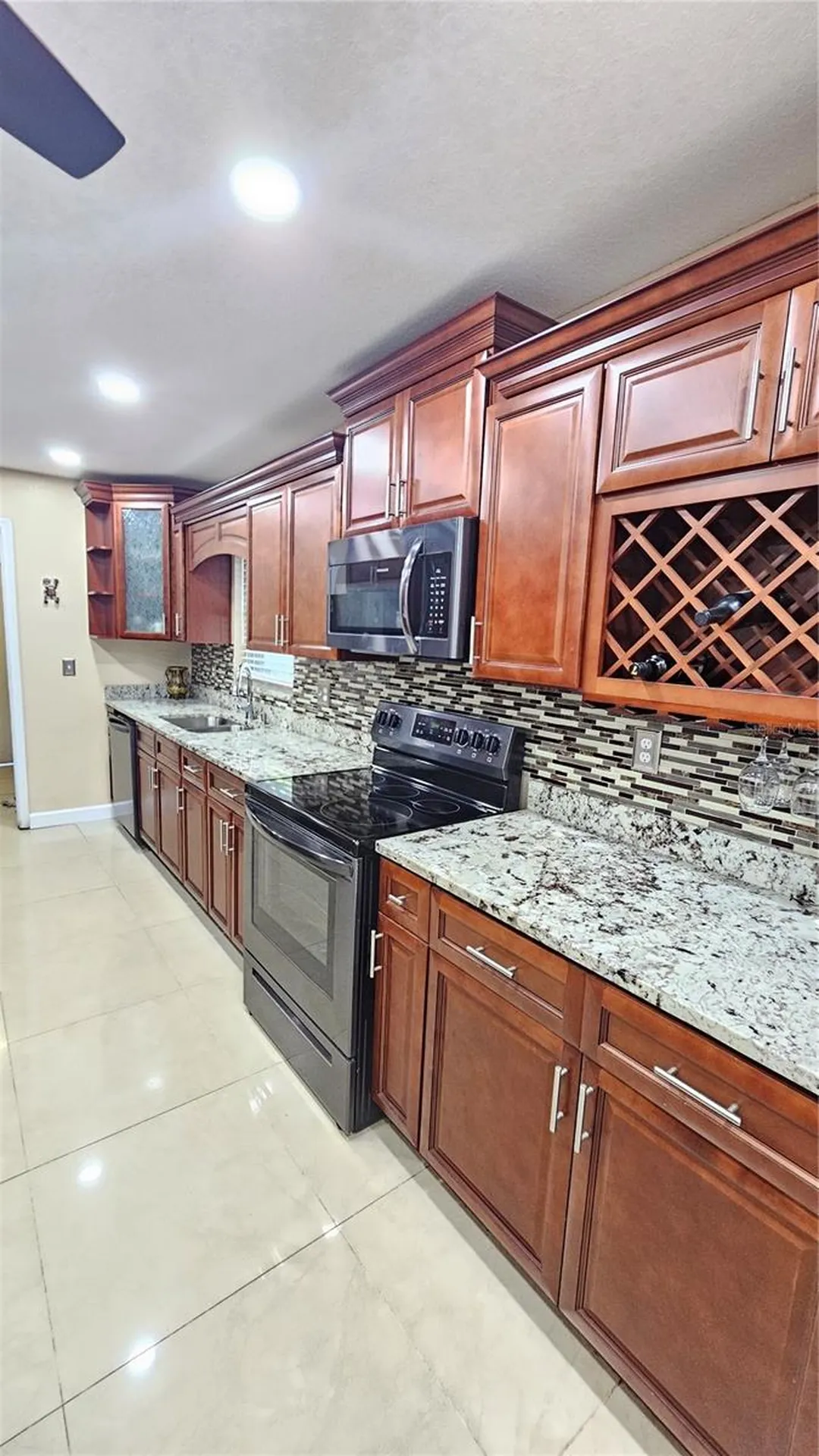 2301 E Colby Lane Tampa FL 33612