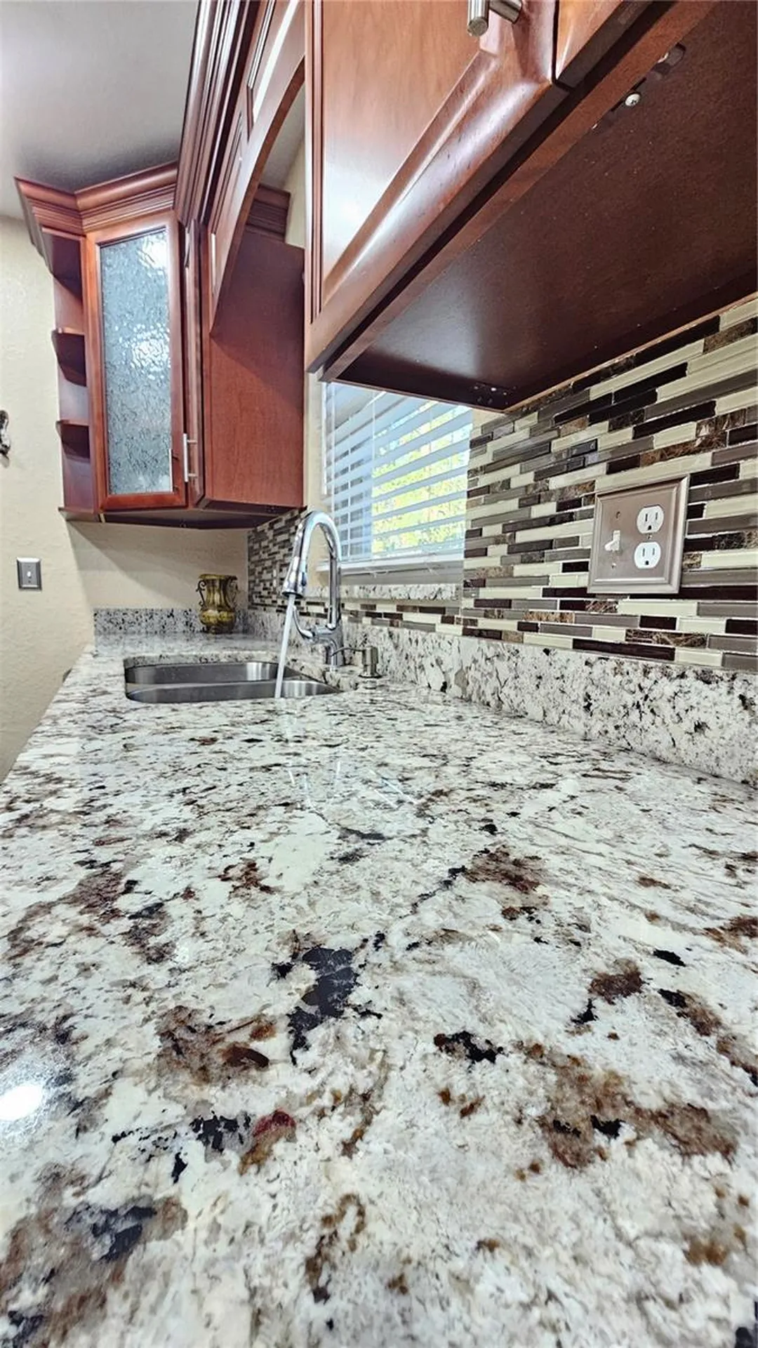 2301 E Colby Lane Tampa FL 33612