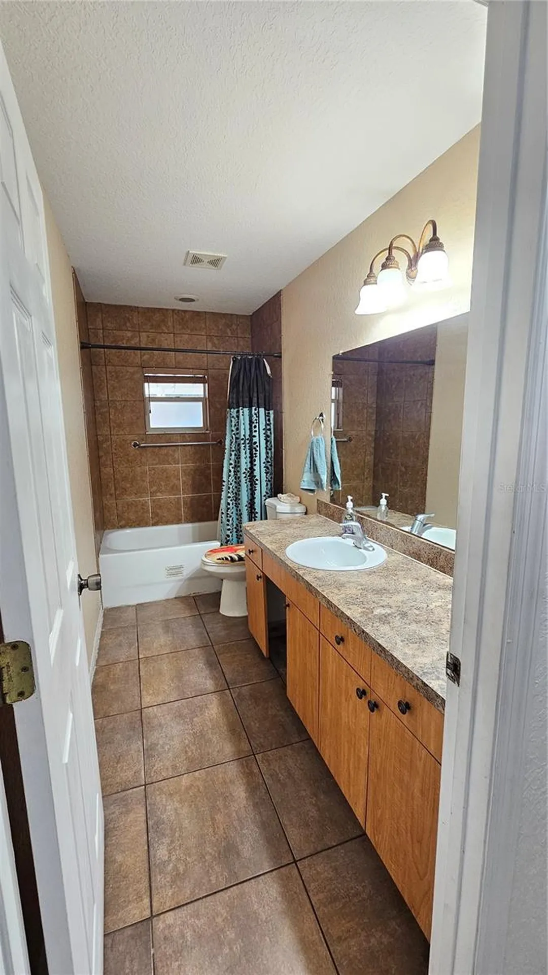 2301 E Colby Lane Tampa FL 33612
