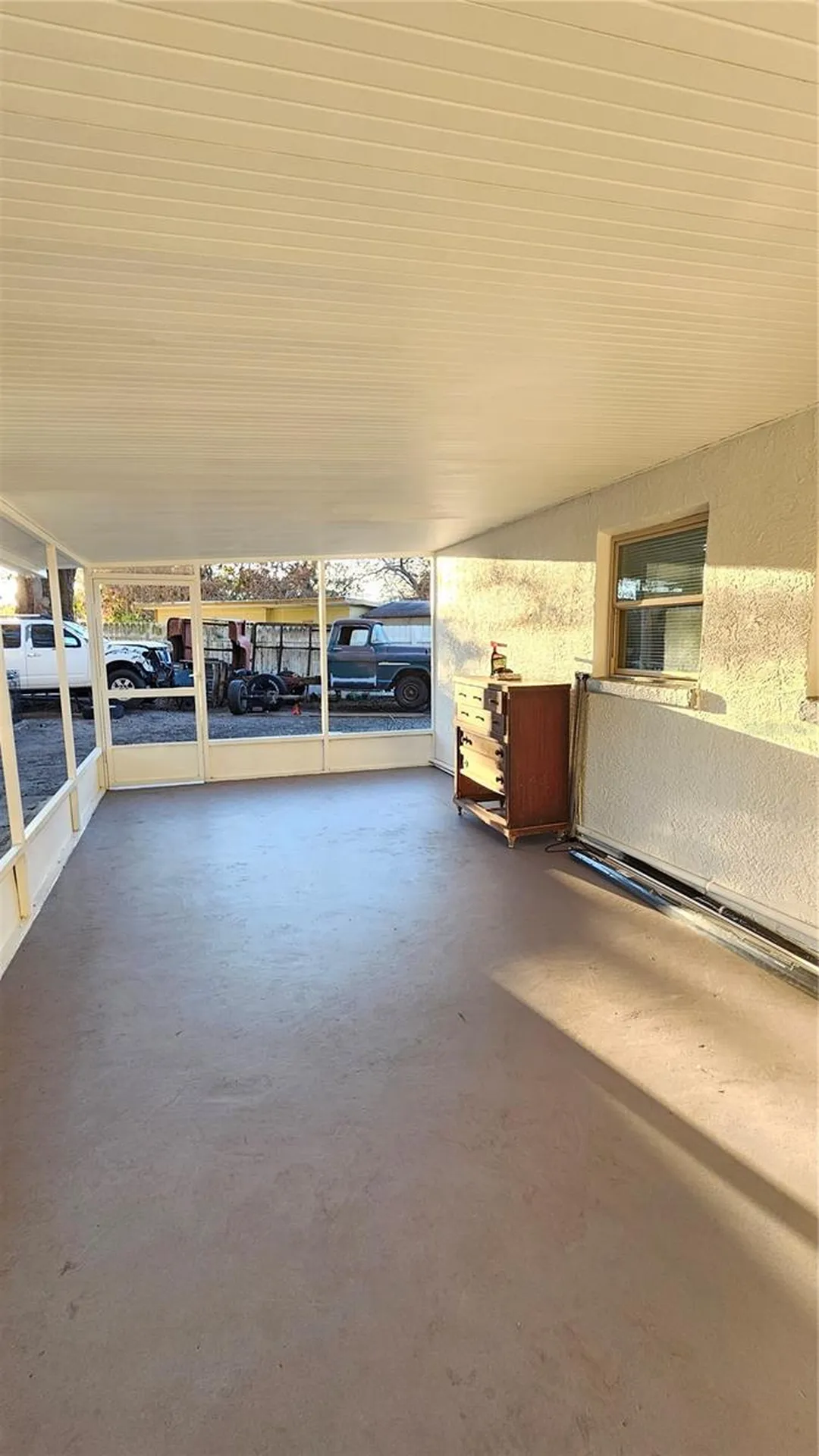 2301 E Colby Lane Tampa FL 33612