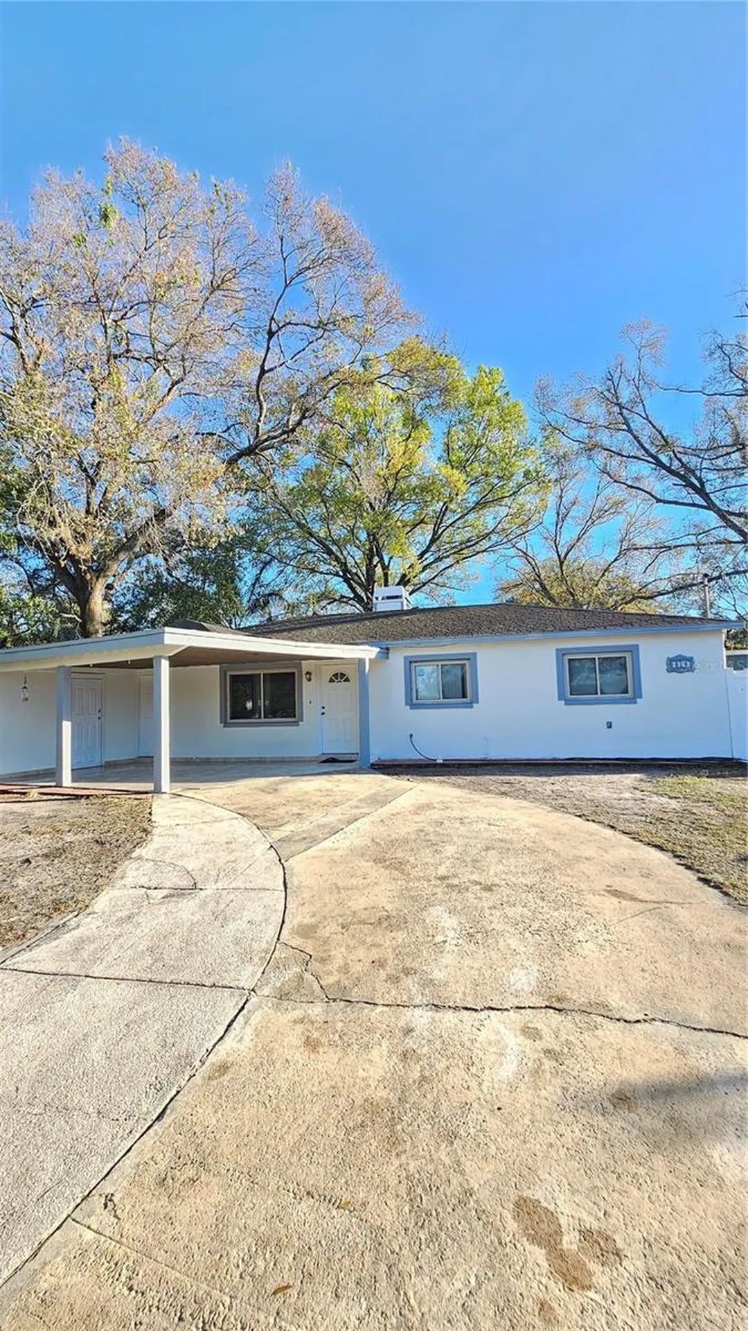 2301 E Colby Lane Tampa FL 33612