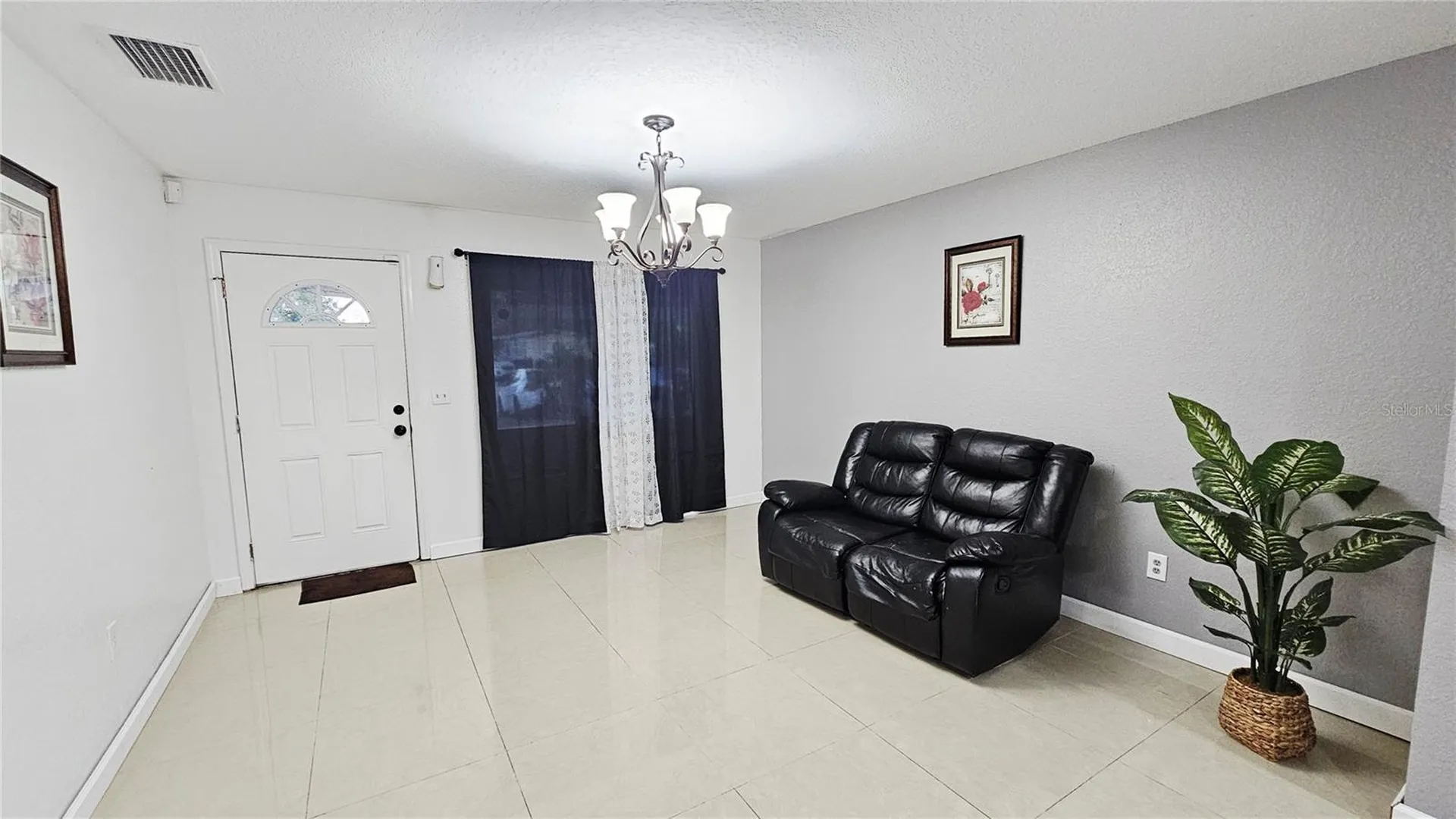 2301 E Colby Lane Tampa FL 33612