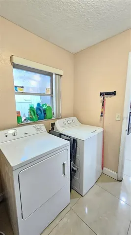 2301 E Colby Lane Tampa FL 33612