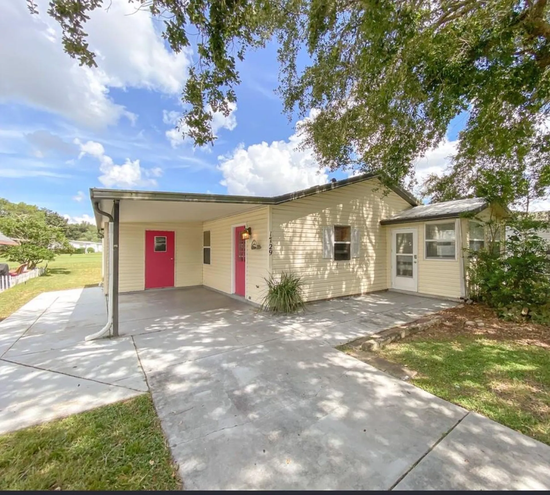 1729 Lauren Lane The Villages FL 32159