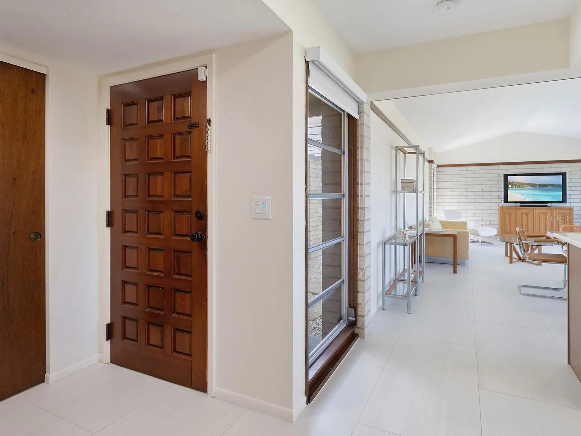 5669 America Drive Sarasota FL 34231