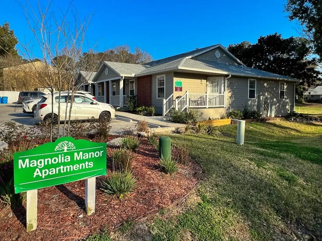 3911 SW 27th Street Gainesville FL 32608