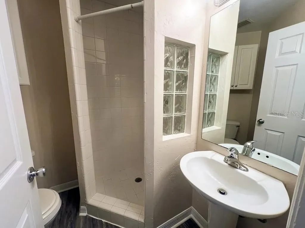 3911 SW 27th Street Gainesville FL 32608