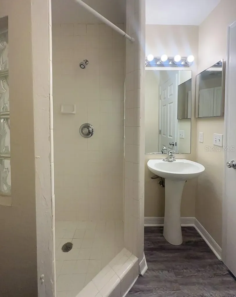 3911 SW 27th Street Gainesville FL 32608