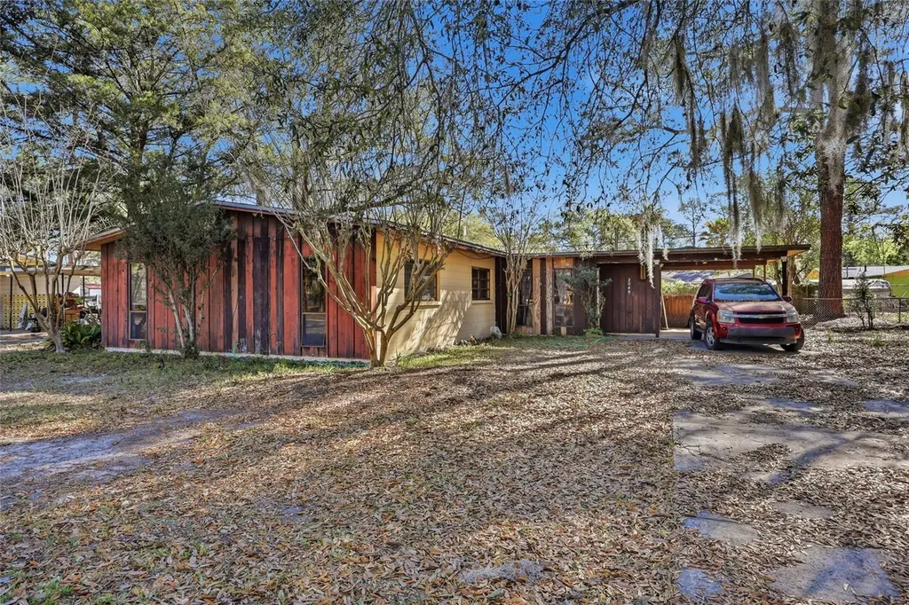 2049 NE 15th Street Gainesville FL 32609