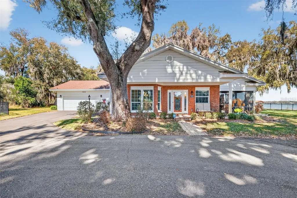 1404 Regency Court Leesburg FL 34748