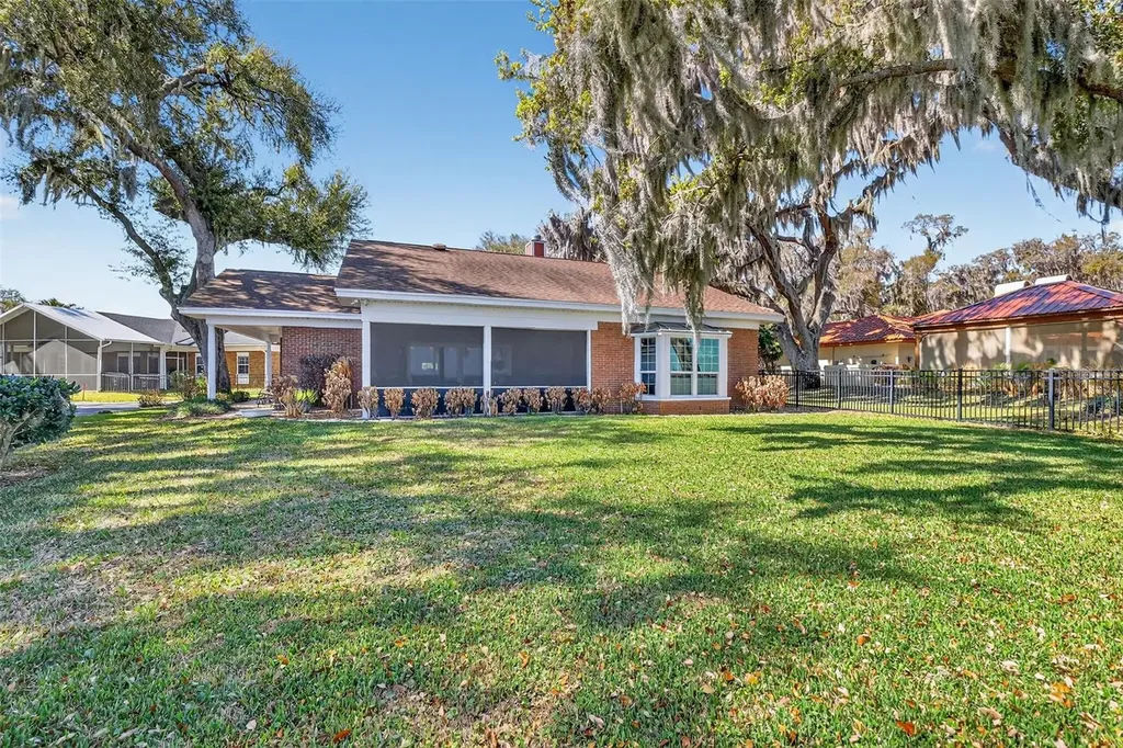 1404 Regency Court Leesburg FL 34748