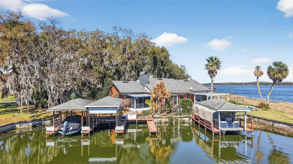 1404 Regency Court Leesburg FL 34748