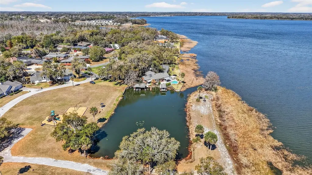 1404 Regency Court Leesburg FL 34748