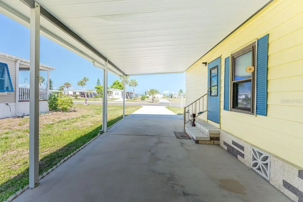 6276 Oriole Boulevard Englewood FL 34224