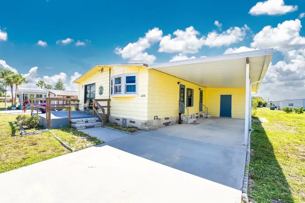 6276 Oriole Boulevard Englewood FL 34224