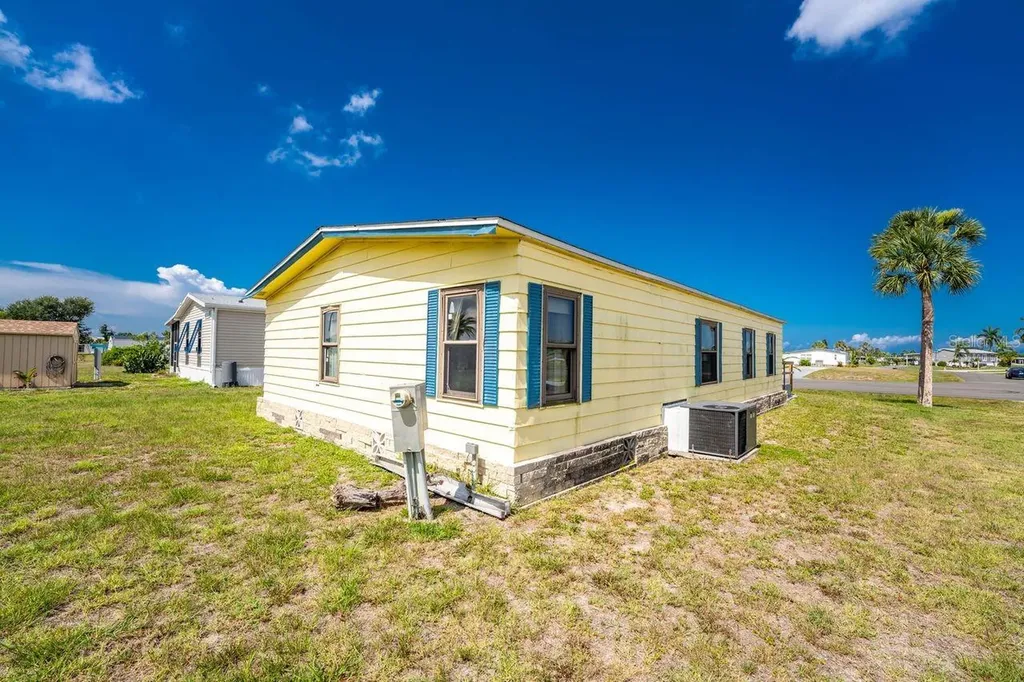 6276 Oriole Boulevard Englewood FL 34224