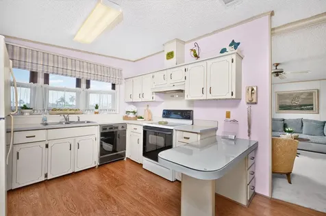 6276 Oriole Boulevard Englewood FL 34224