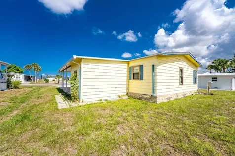 6276 Oriole Boulevard Englewood FL 34224