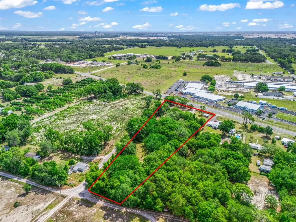 1386 S Us Highway 301 Sumterville FL 33585