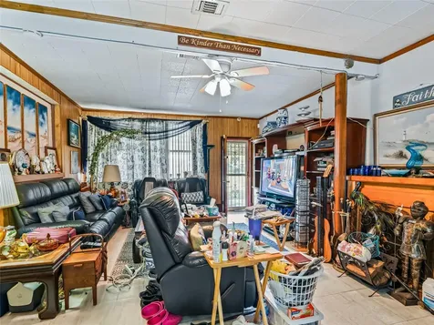 1386 S Us Highway 301 Sumterville FL 33585