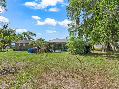 1386 S Us Highway 301 Sumterville FL 33585