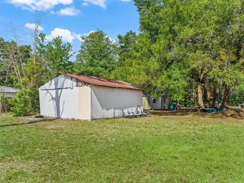 1386 S Us Highway 301 Sumterville FL 33585