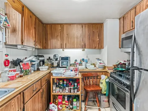 1386 S Us Highway 301 Sumterville FL 33585