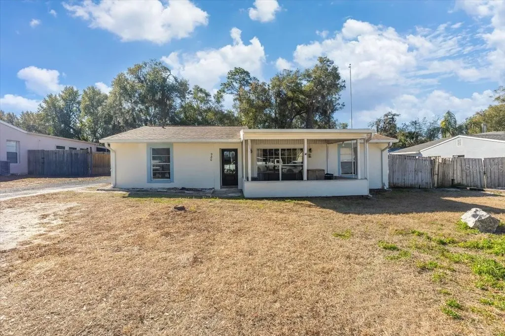 980 Thelma Avenue Orange City FL 32763