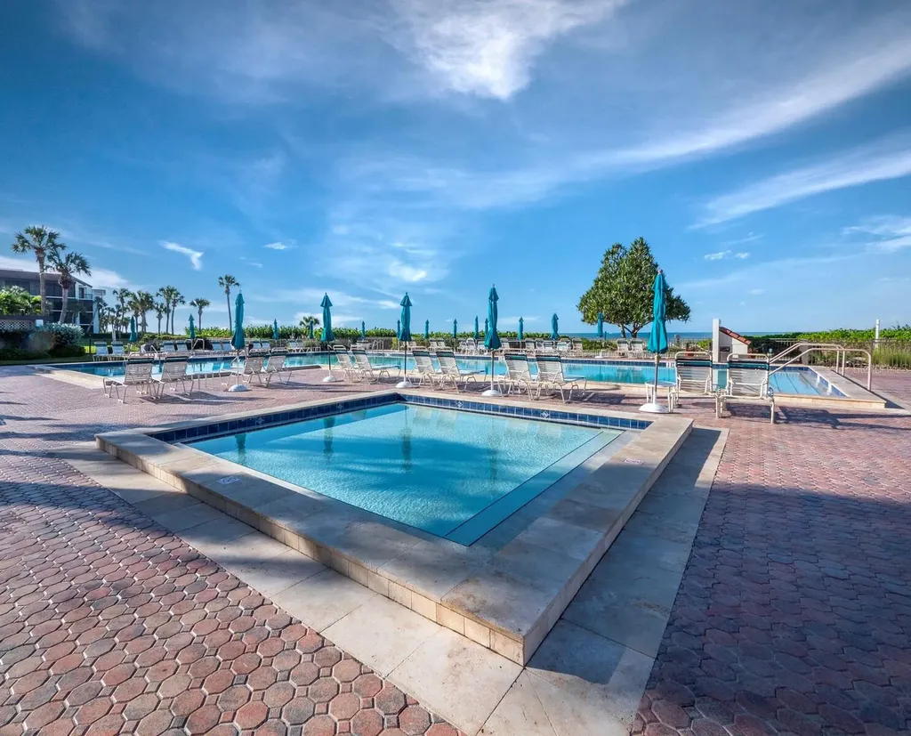 2055 Gulf Of Mexico Drive Longboat Key FL 34228
