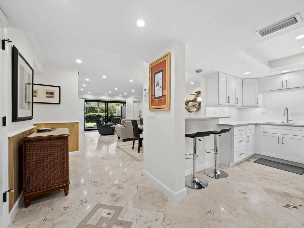 2055 Gulf Of Mexico Drive Longboat Key FL 34228