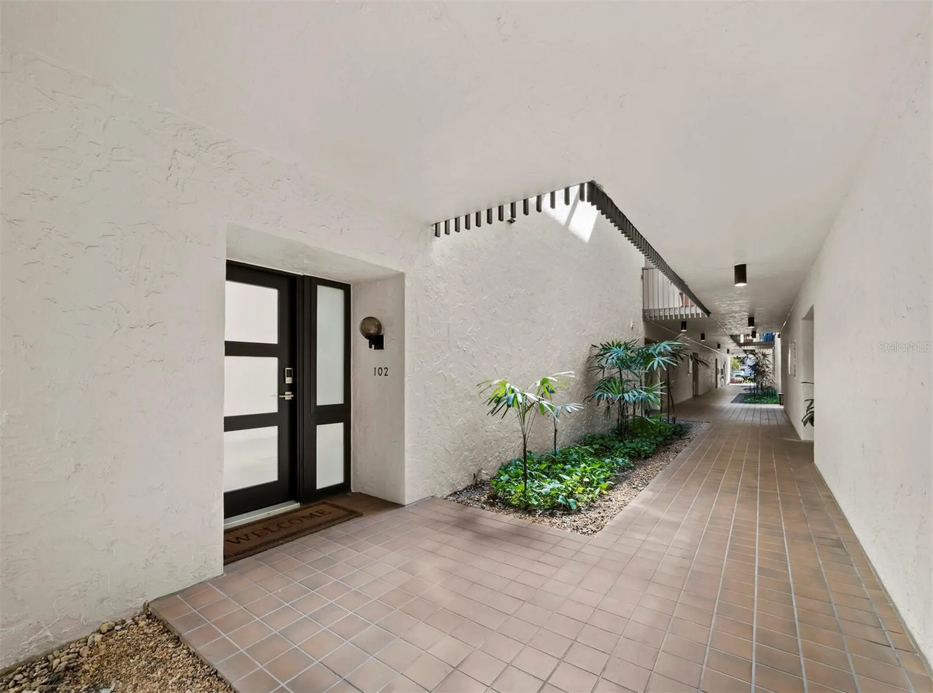 2055 Gulf Of Mexico Drive Longboat Key FL 34228