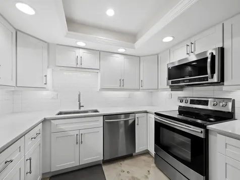 2055 Gulf Of Mexico Drive Longboat Key FL 34228