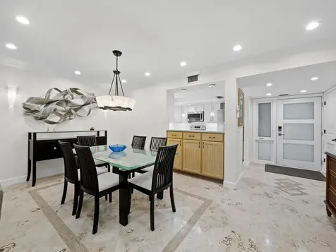 2055 Gulf Of Mexico Drive Longboat Key FL 34228