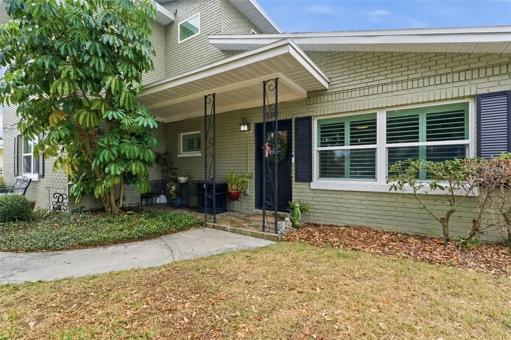 3311 Leila Avenue W Tampa FL 33611