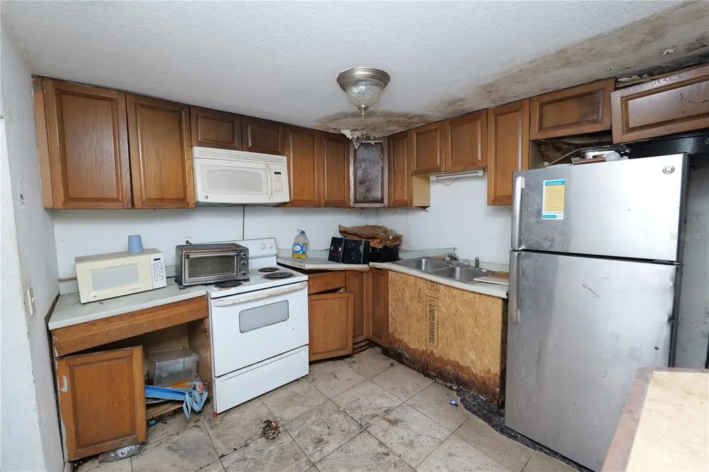 608 Drive Martin Luther King Street Dundee FL 33838