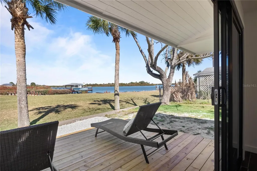 203 Parkwood Lane Edgewater FL 32132