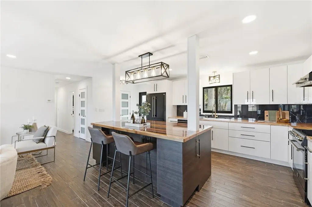 203 Parkwood Lane Edgewater FL 32132